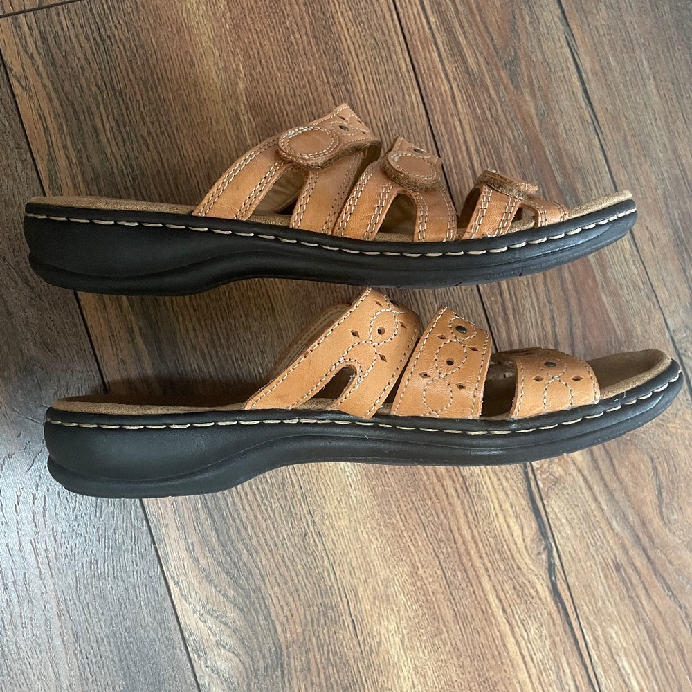 Clarks Leisa Cacti Slide Sandal- Tan-Women's 8.5 Adjustable - Picture 4 of 8